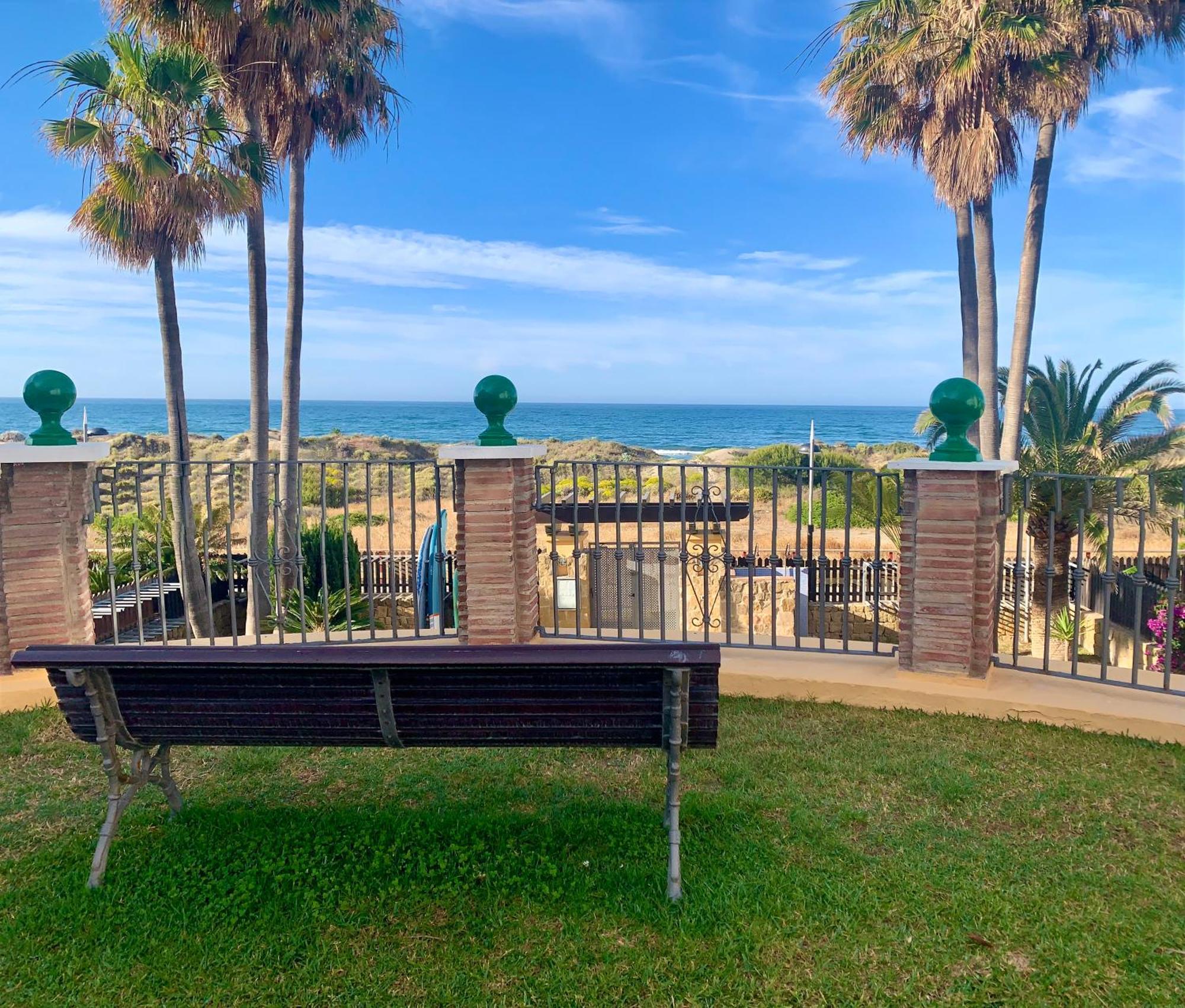 Tu Casa En Primera Linea De Playa De * Marbella